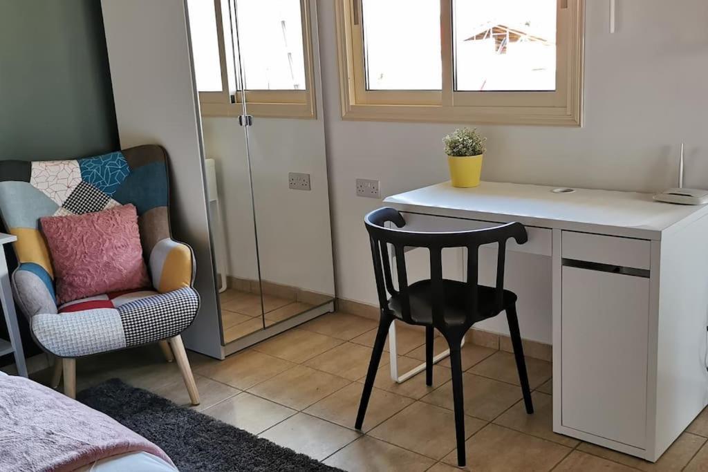 Pretty And Quiet Studio, With Wifi And Parking Limassol Exterior foto